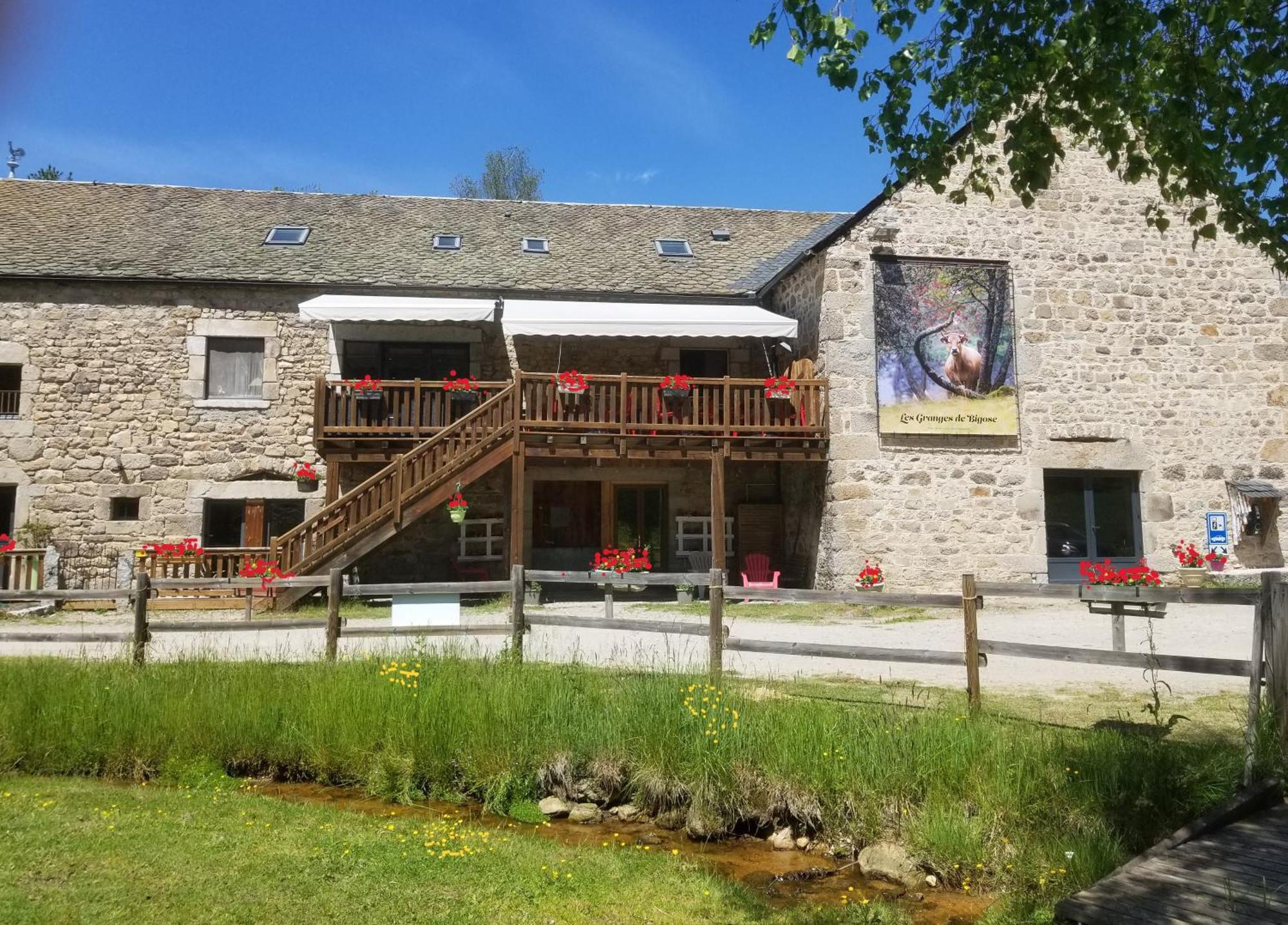 Logis Hotels Les Granges De Bigose Rimeize Exterior foto